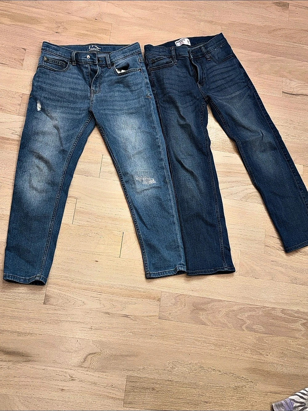 Abercrombie & Fitch Distressed Skinny Jeans Blue Size 9/10